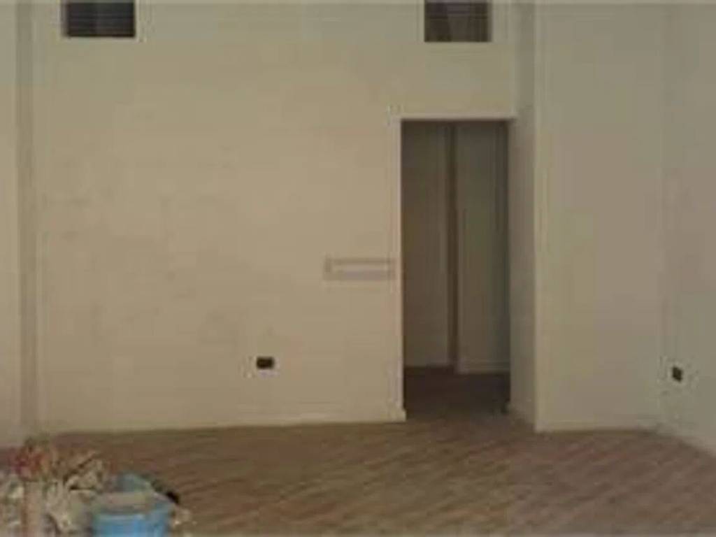 negozio in vendita a Brindisi in zona Centro Città