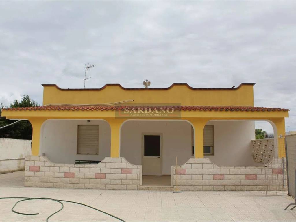 casa indipendente in vendita a Brindisi in zona Minnuta