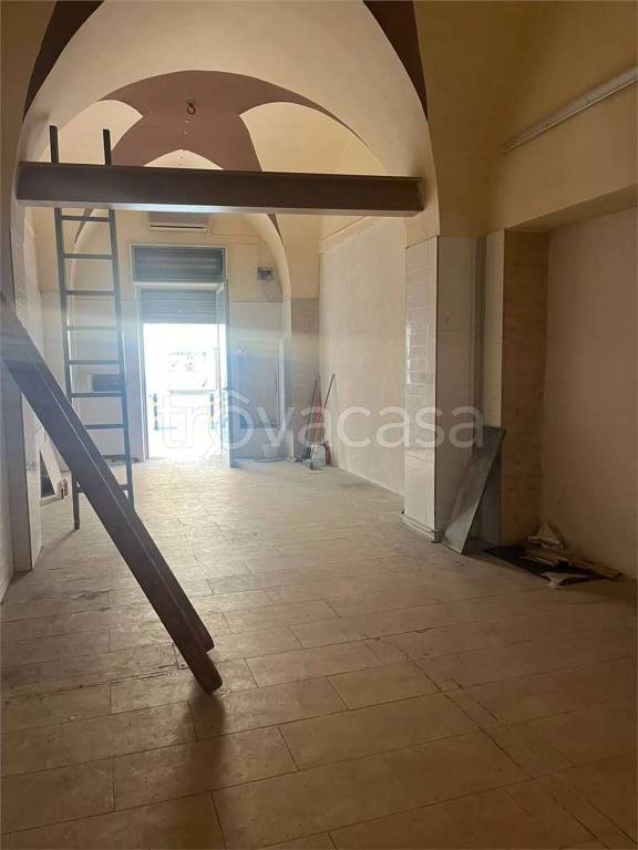 casa indipendente in vendita a Brindisi in zona Centro Città
