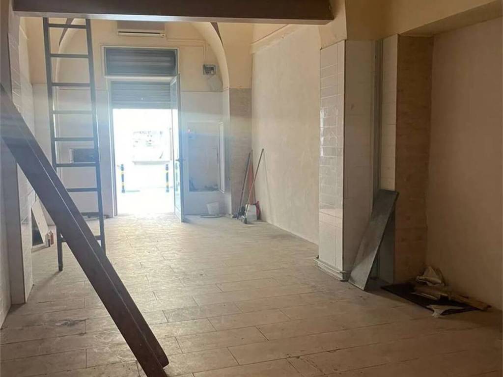 casa indipendente in vendita a Brindisi in zona Centro Città