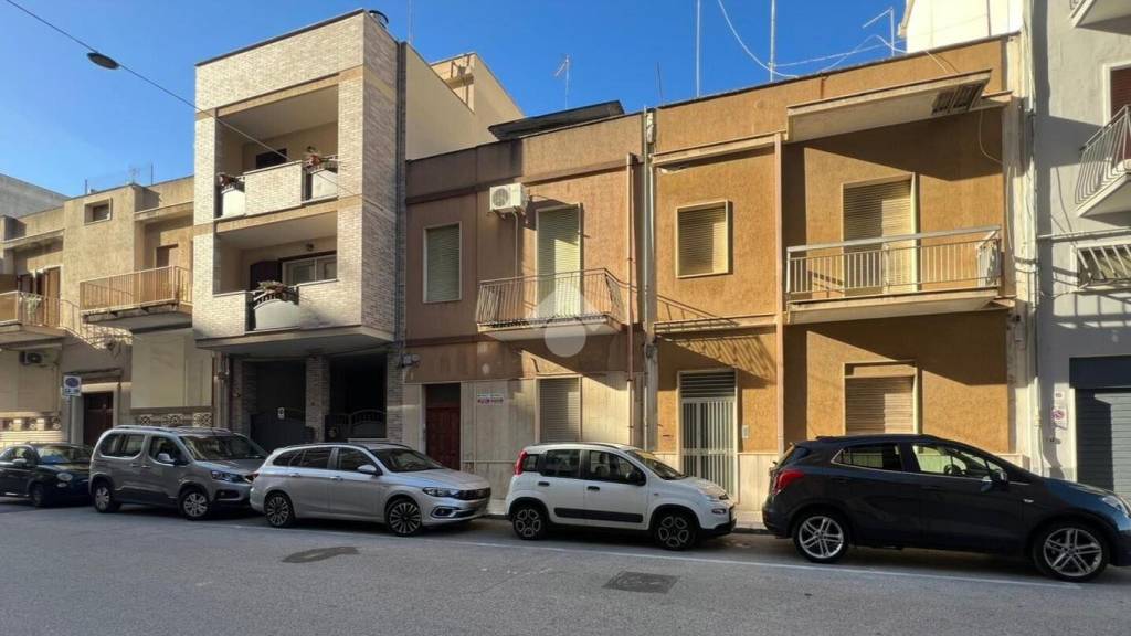 casa indipendente in vendita a Brindisi in zona Commenda