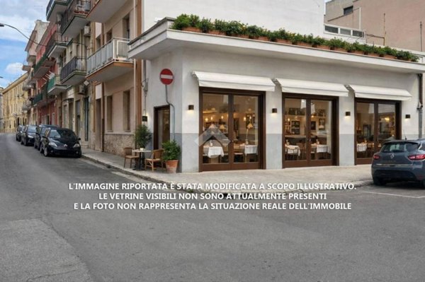 negozio in vendita a Brindisi in zona Commenda