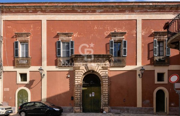 negozio in vendita a Brindisi in zona Commenda
