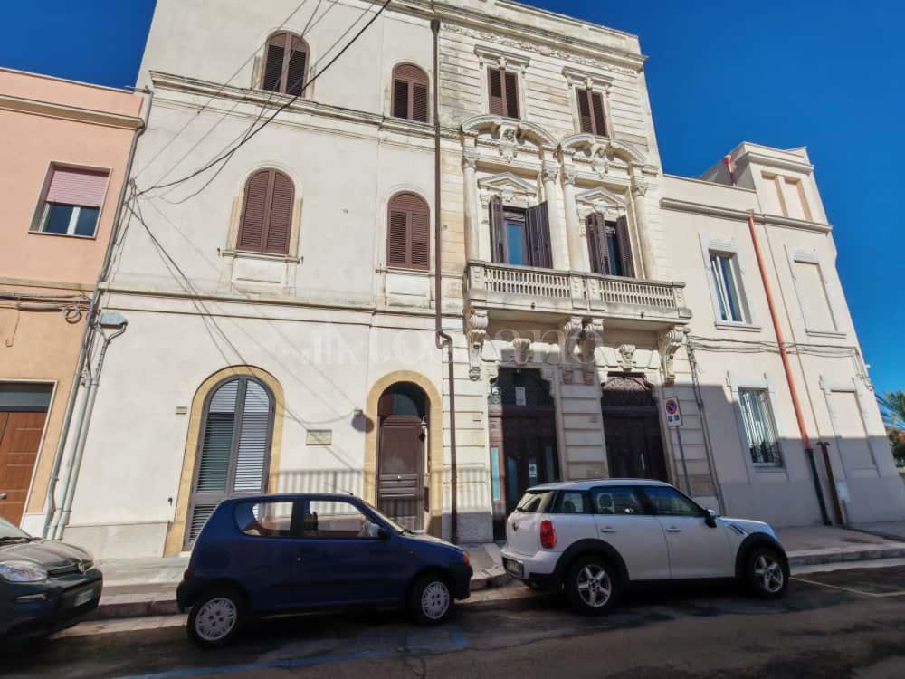 casa indipendente in vendita a Brindisi in zona Centro Città