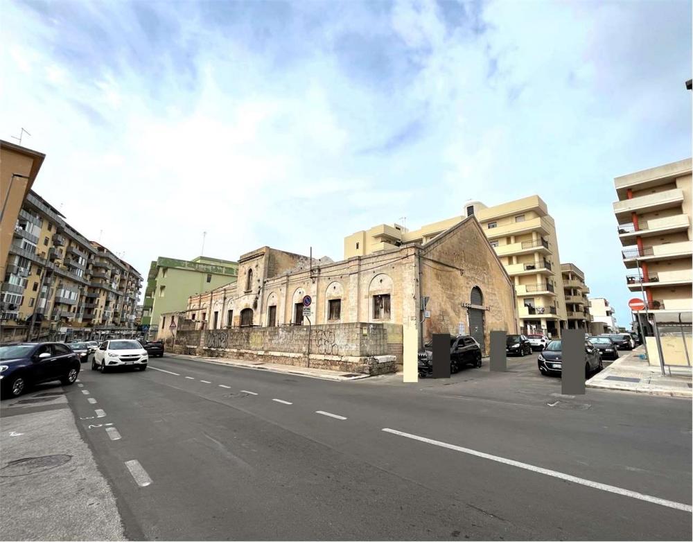 capannone in vendita a Brindisi in zona Minnuta