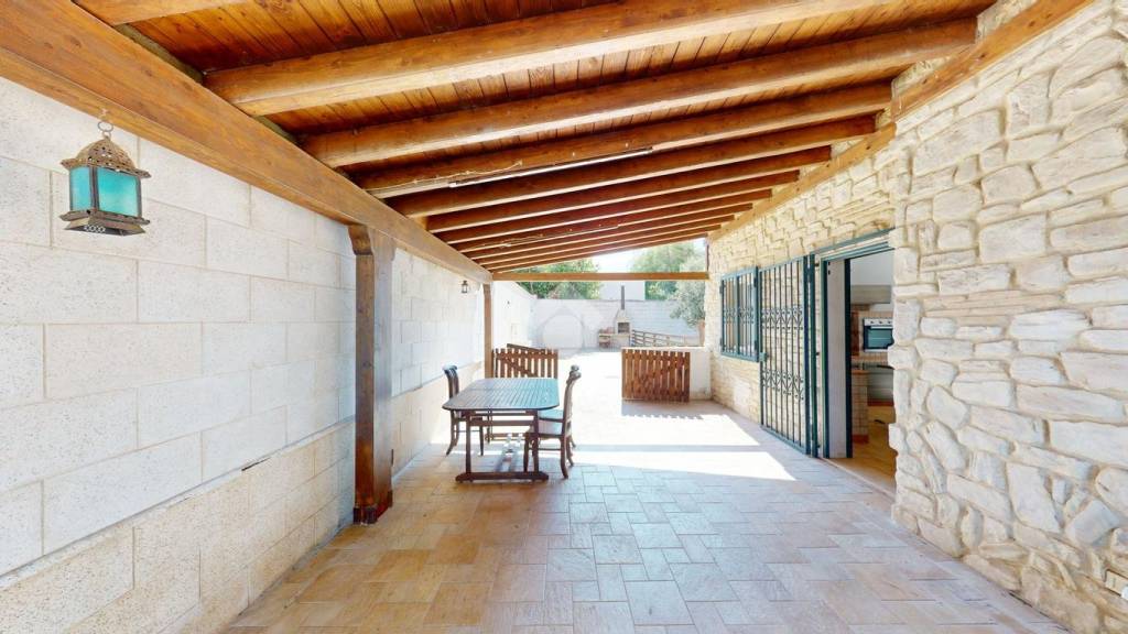 casa indipendente in vendita a Brindisi in zona Centro Città