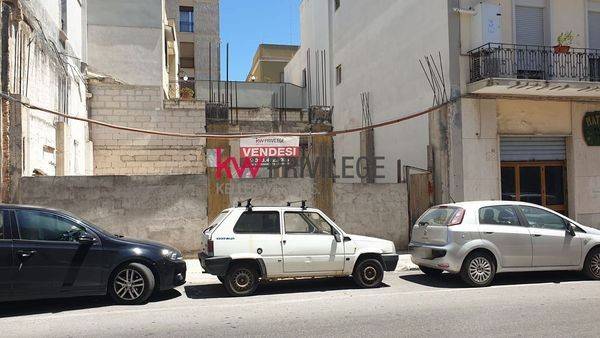 casa indipendente in vendita a Brindisi in zona Centro Città