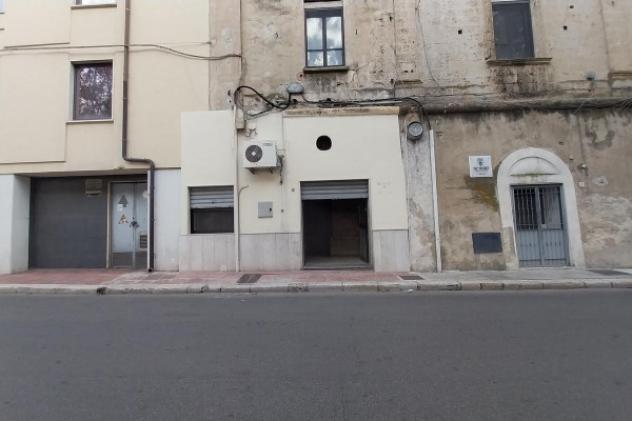 negozio in vendita a Brindisi in zona Centro Città