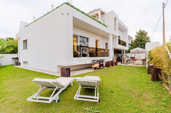 casa indipendente in vendita a Brindisi in zona Paradiso