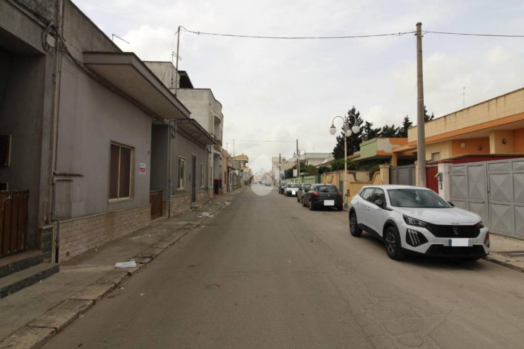 casa indipendente in vendita a Brindisi in zona Tuturano
