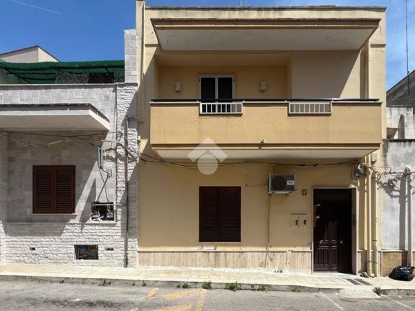 casa indipendente in vendita a Brindisi in zona Sant'Angelo