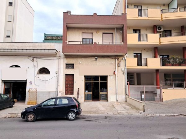 locale commerciale in vendita a Brindisi