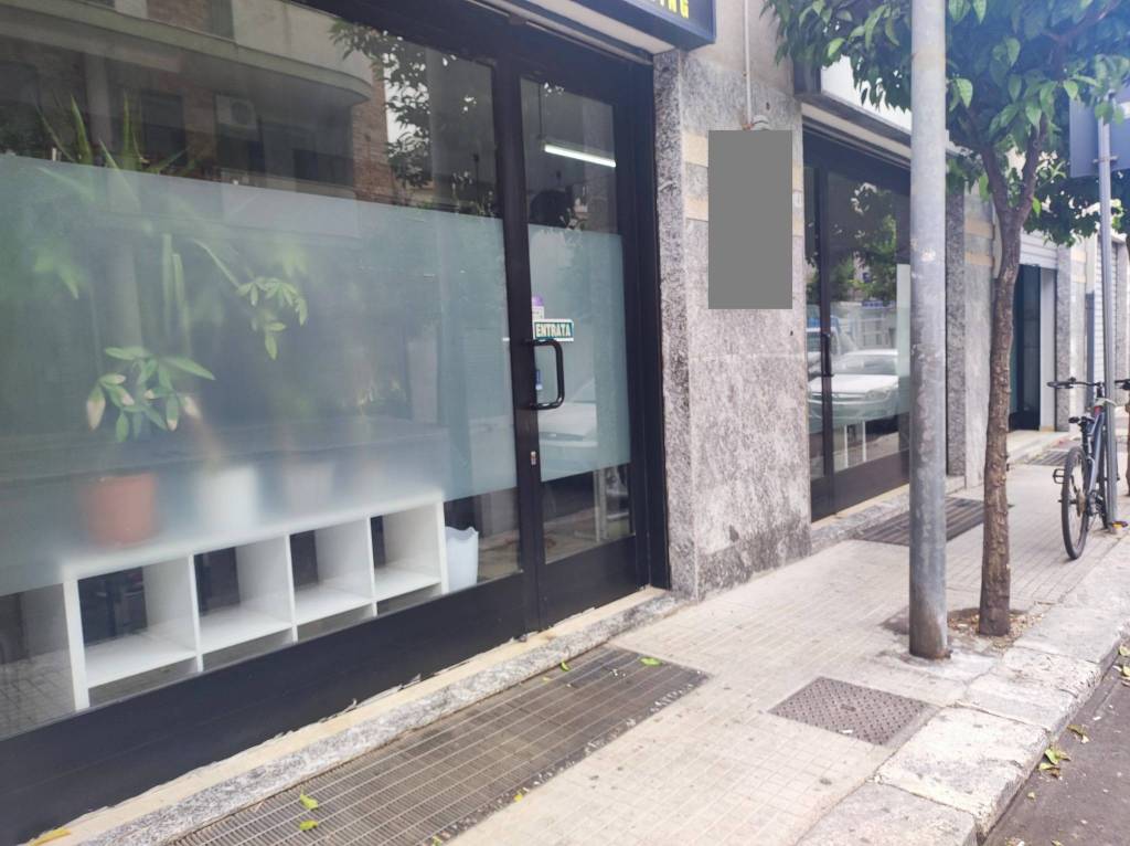 locale commerciale in vendita a Brindisi in zona Cappuccini