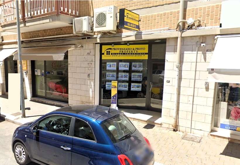 locale commerciale in vendita a Brindisi