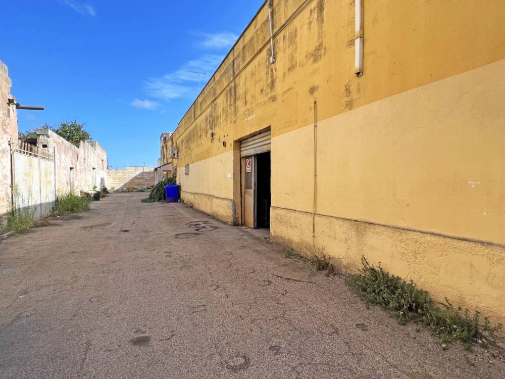 negozio in vendita a Brindisi