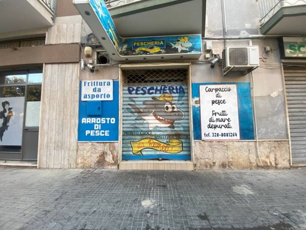 negozio in vendita a Brindisi in zona Cappuccini