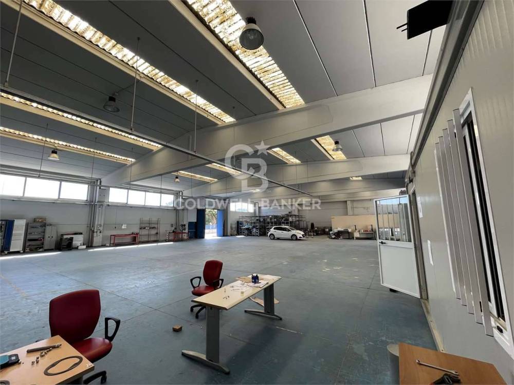 locale di sgombero in vendita a Brindisi