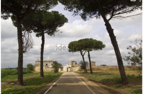 casale in vendita a Brindisi in zona Centro Città