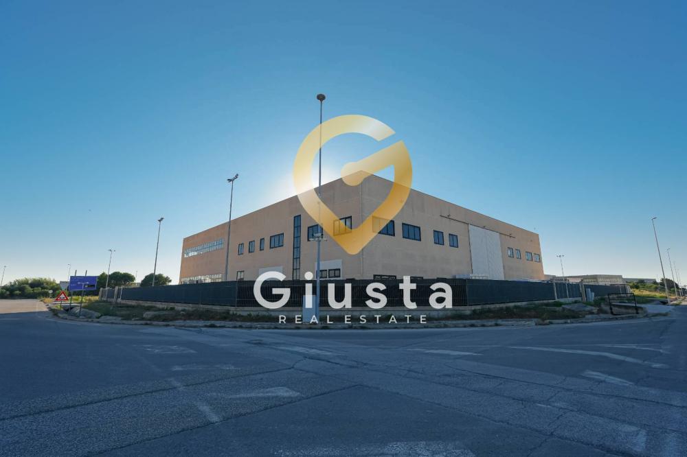 capannone in vendita a Brindisi