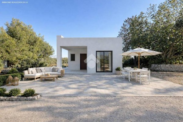 casa indipendente in vendita a Brindisi in zona Commenda