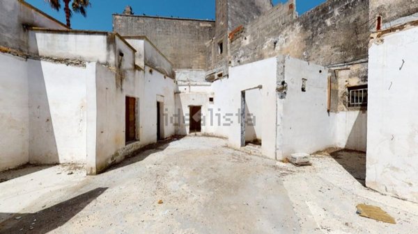 quadrivano in vendita a Brindisi in zona Tuturano