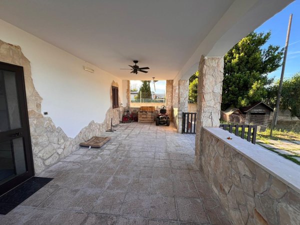 casa indipendente in vendita a Brindisi