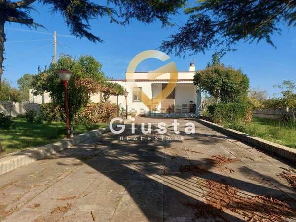 casa indipendente in vendita a Brindisi
