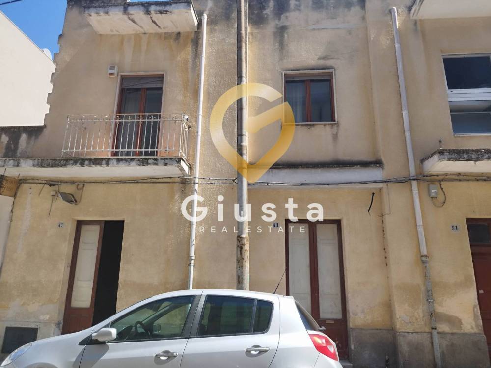 casa indipendente in vendita a Brindisi in zona Commenda