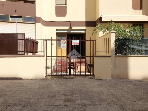 locale commerciale in vendita a Brindisi in zona Cappuccini