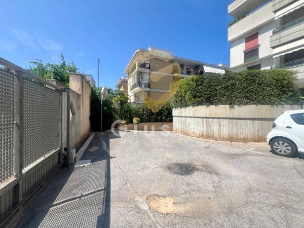 casa indipendente in vendita a Brindisi