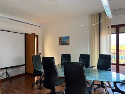 ufficio in vendita a Brindisi in zona Cappuccini