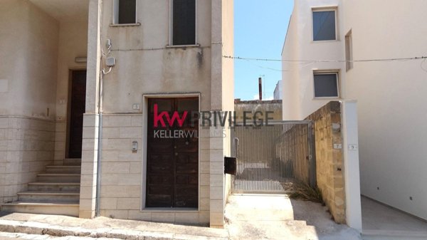 casa indipendente in vendita a Brindisi