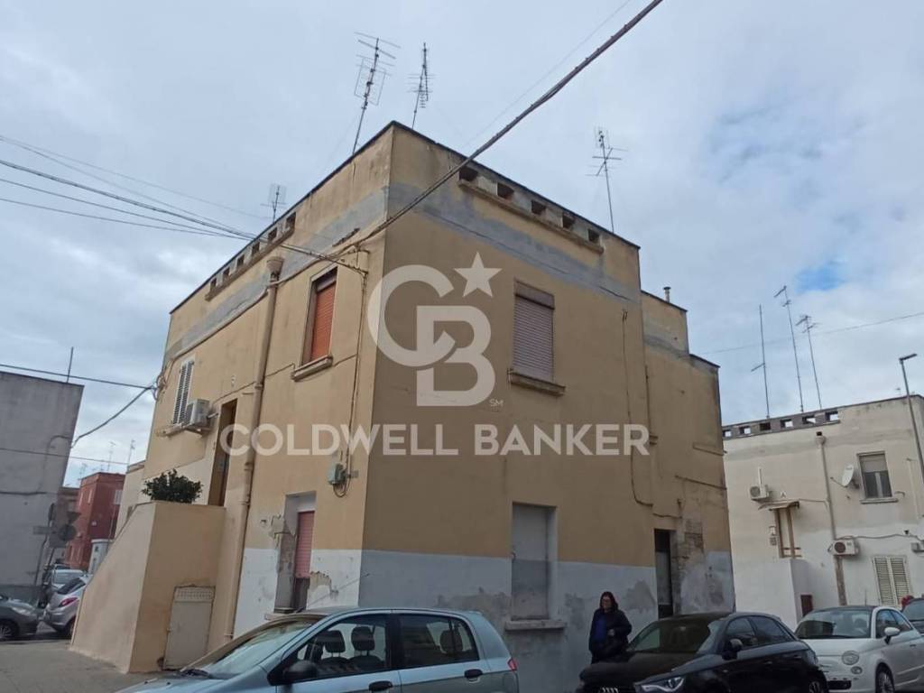 casa indipendente in vendita a Brindisi in zona Commenda