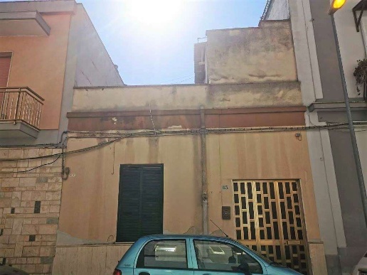 casa indipendente in vendita a Brindisi in zona Cappuccini