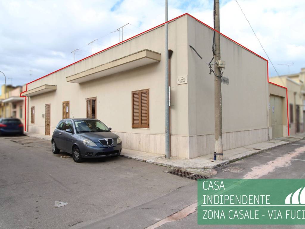casa indipendente in vendita a Brindisi in zona Paradiso