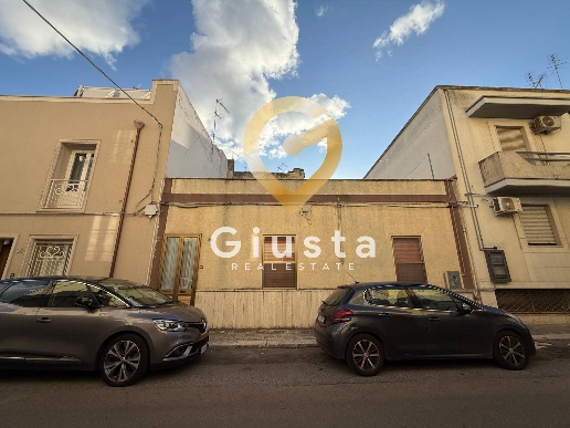 casa indipendente in vendita a Brindisi in zona Cappuccini