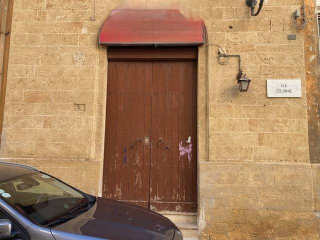 negozio in vendita a Brindisi in zona Cappuccini