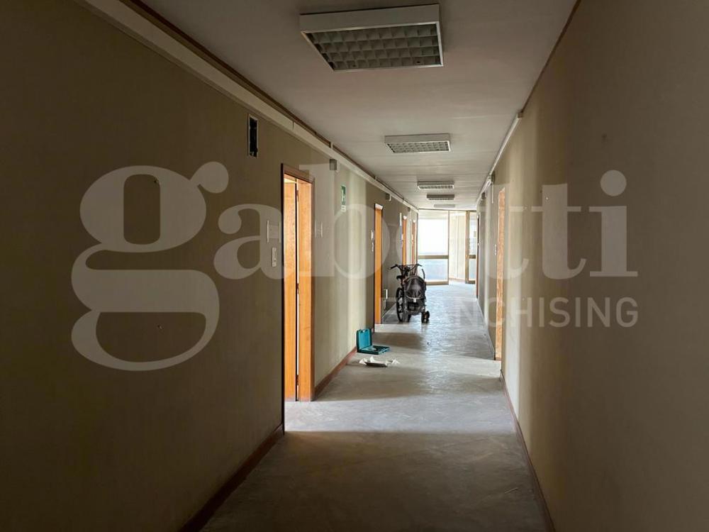 ufficio in vendita a Brindisi in zona Centro Città