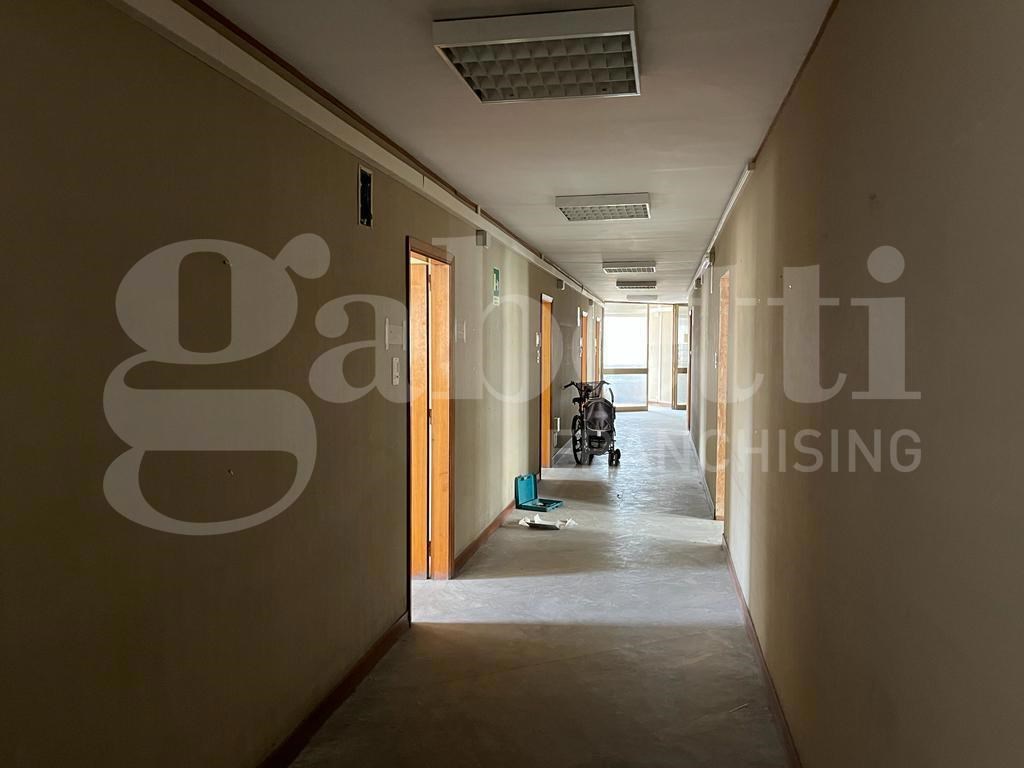 ufficio in vendita a Brindisi in zona Centro Città