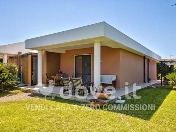 casa indipendente in vendita a Brindisi in zona Paradiso