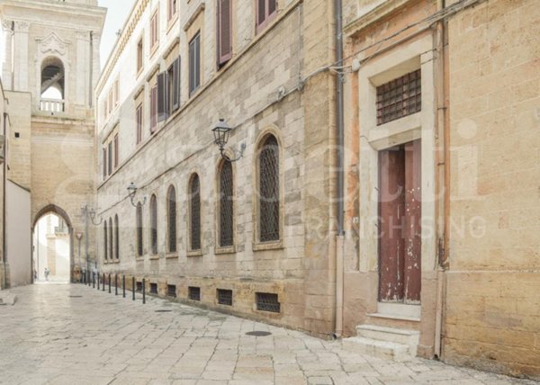 casa indipendente in vendita a Brindisi in zona Centro Città