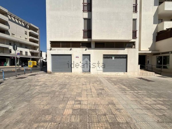 locale commerciale in vendita a Brindisi