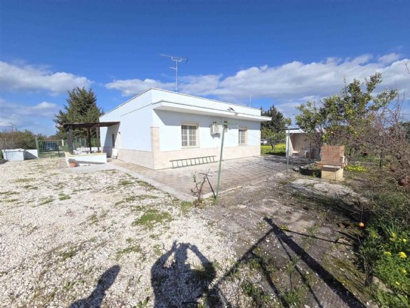 casa indipendente in vendita a Brindisi