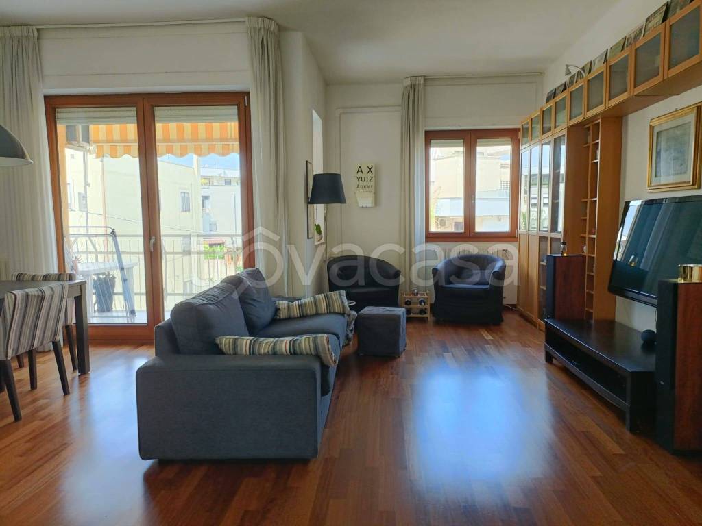 casa indipendente in vendita a Brindisi