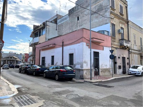 locale di sgombero in vendita a Brindisi