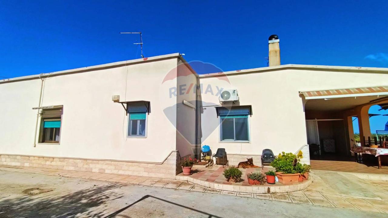 casa indipendente in vendita a Brindisi