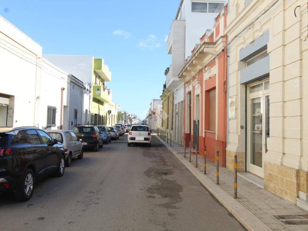 negozio in vendita a Brindisi in zona Tuturano