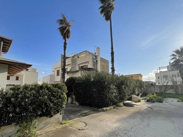 casa indipendente in vendita a Brindisi in zona Paradiso