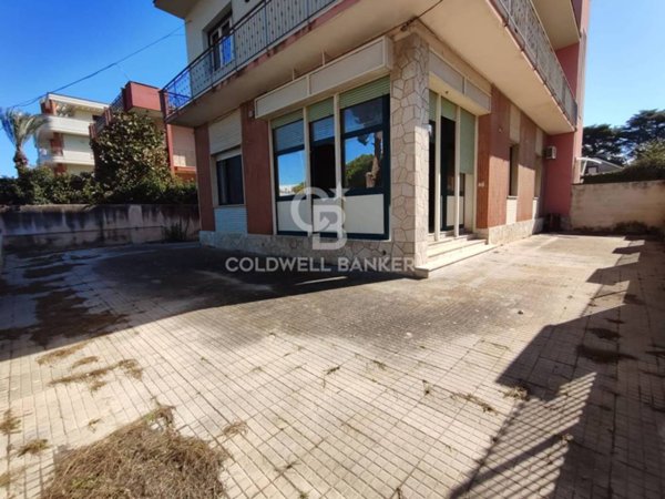 casa indipendente in vendita a Brindisi in zona Centro Città