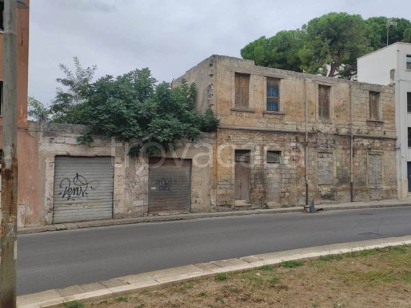 casa indipendente in vendita a Brindisi in zona Centro Città